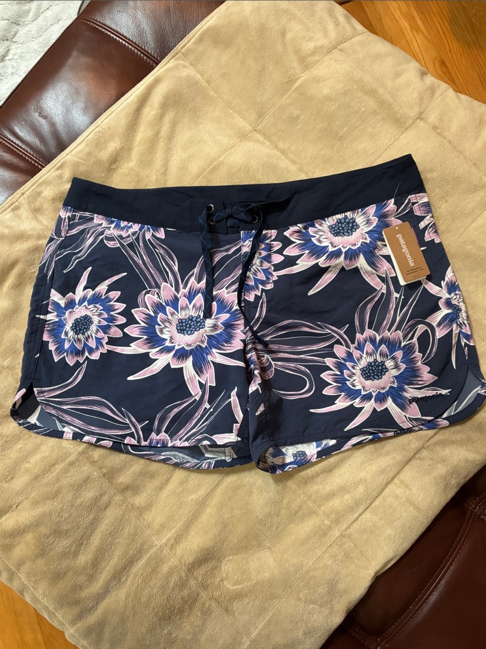 NWT Patagonia Cereus Flower Dragon Purple Navy Pink Floral Athletic Board Shorts